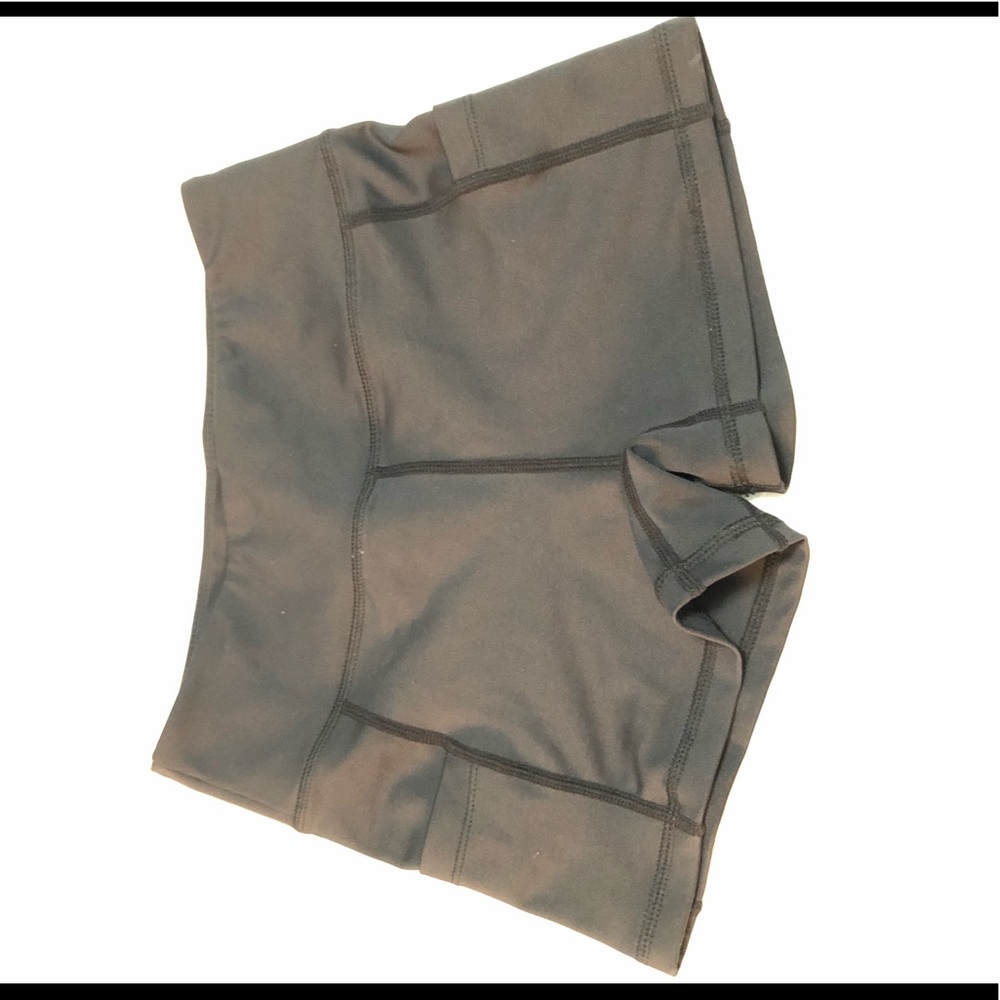 Curves and combat boots shorts with pockets